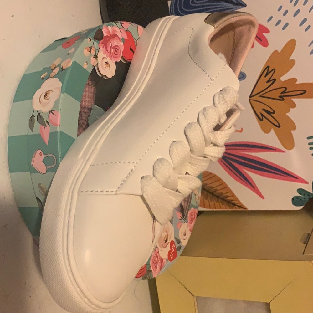 Brand new Kate Spade